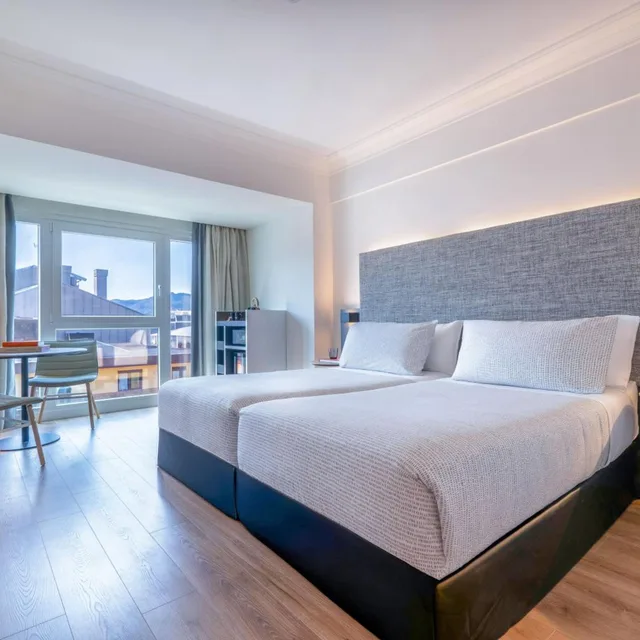 غرفة قياسية بسريرين منفصلين، Hotel San Sebastian Orly, Affiliated by Melia 5/7