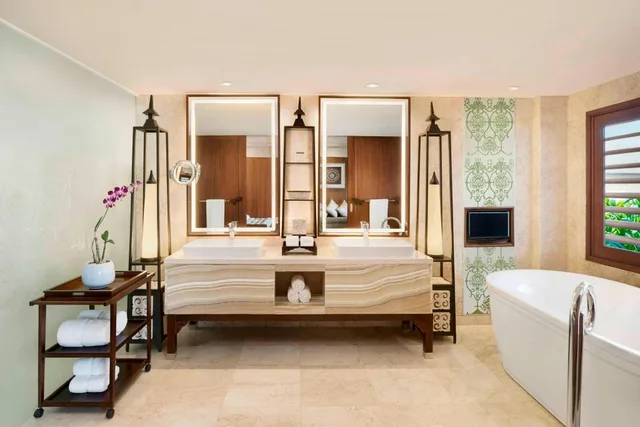 Astor, 2 Bedrooms, Presidential, Grand, Suite, King Bed, 1 King and 2 Double Beds, Ocean View, The St Regis Bali Resort 3/3