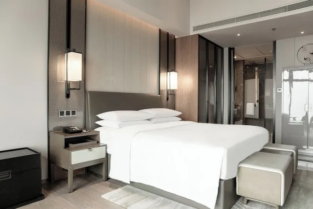 غرفة بسرير كينج بإطلالة على النهر، Chongqing Marriott Hotel 3/8