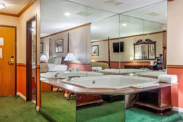 جناح بسرير كينج، Quality Inn & Suites Prairie Du Chien 4/4