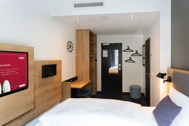 غرفة قياسية بسرير مزدوج، Aletto Kudamm Hotel Hostel 5/10