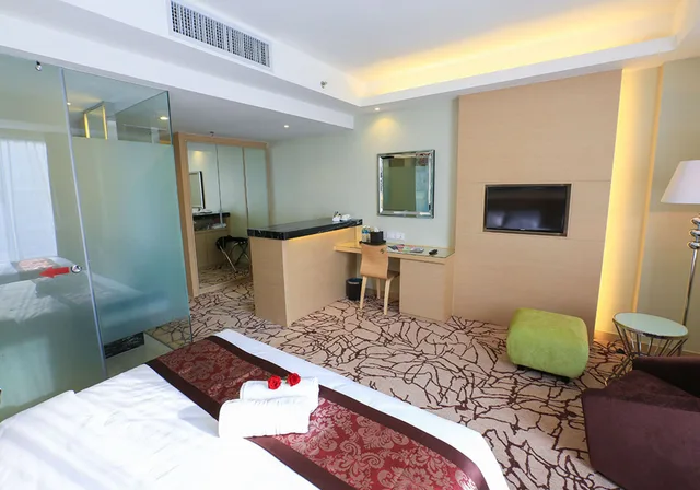 جناح تنفيذي بسرير كينج وسرير فردي، Eco Tree Hotel 2/4