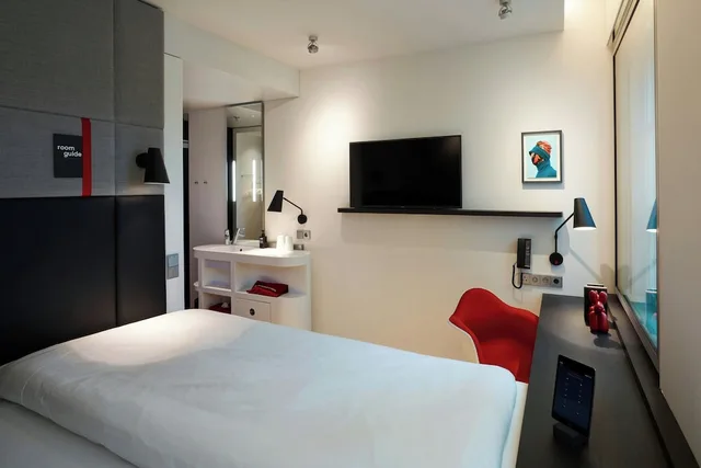 غرفة بسرير كينج في طابق مرتفع، Citizenm Amstel Amsterdam Hotel 4/10