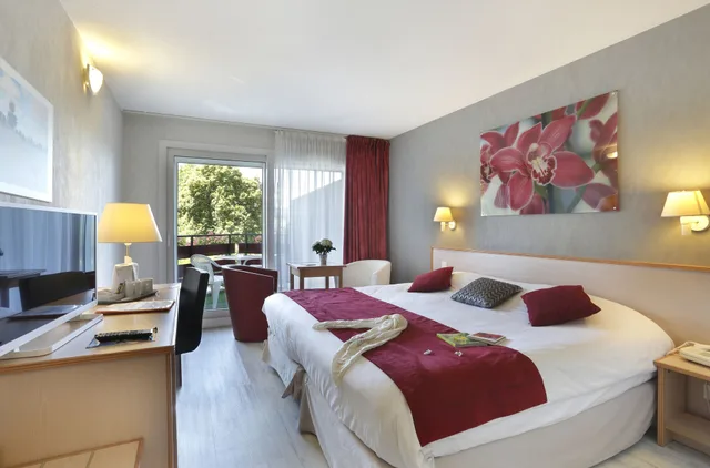 غرفة كومفورت بسرير كوين، The Originals Thonon Les Bains Larc En Ciel Ex Inter Hotel Thonon Les Bains Larc En Ciel 1/9