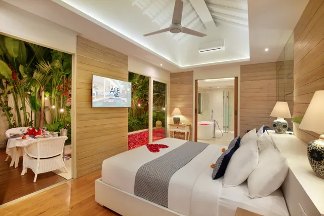 Royal 1 Bedroom Villa with Private Jetted Pool، Aleva Villa Seminyak by Ini Vie Hospitality 6/10