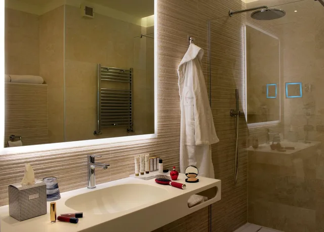غرفة قياسية مفردة بسرير مزدوج، Savhotel Aemilia Bologna 4/5