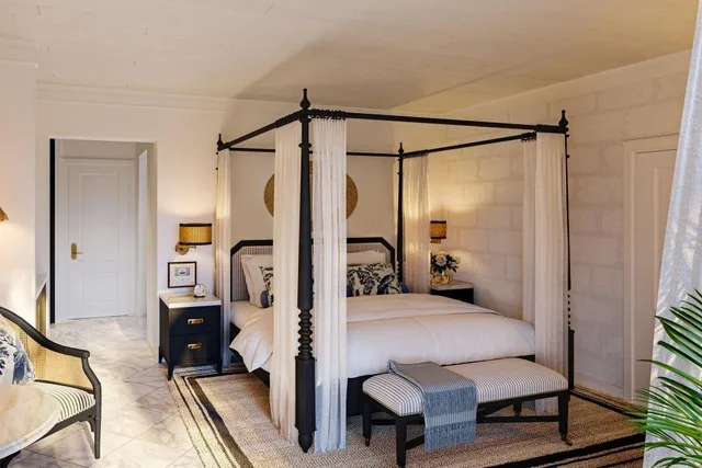 Guest Room, Luxury, King Bed, Side Pool View, Balcony، Colony Club, a Luxury Collection Resort, Barbados 3/3