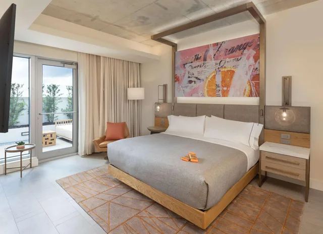 3 Rooms, Suite, Balcony، Canopy By Hilton West Palm Beach Downtown 1/6