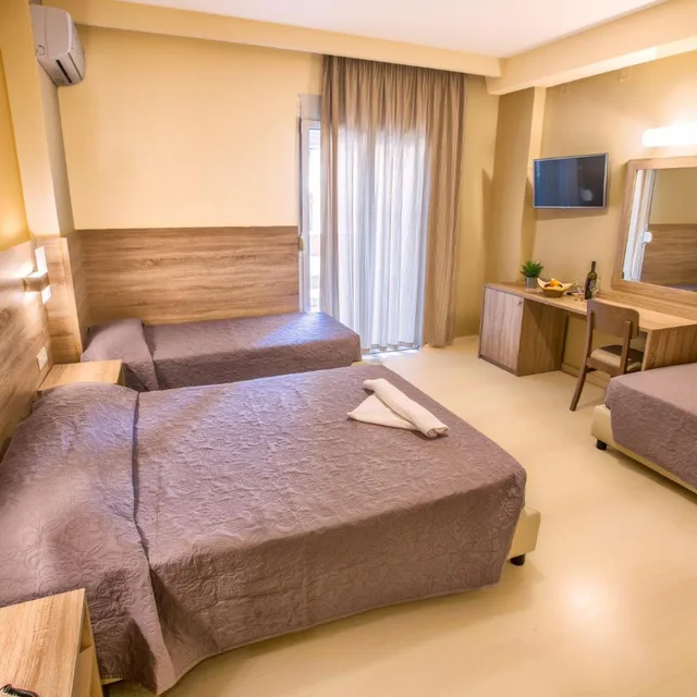 غرفة عائلية، Sofia Hotel 5/10