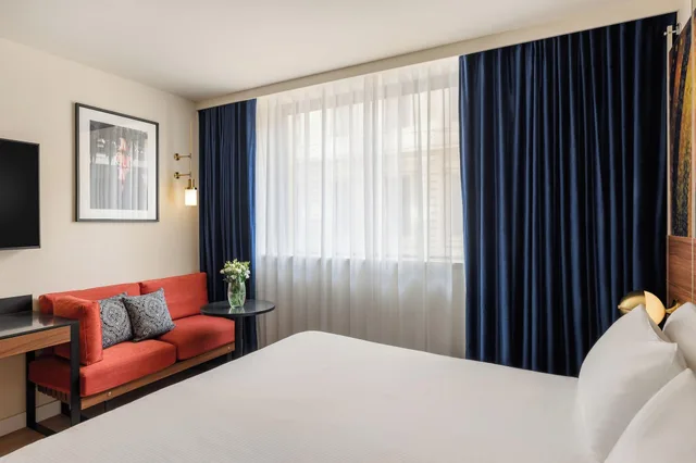 غرفة ديلوكس بسرير مزدوج، Pullman Budapest 4/7