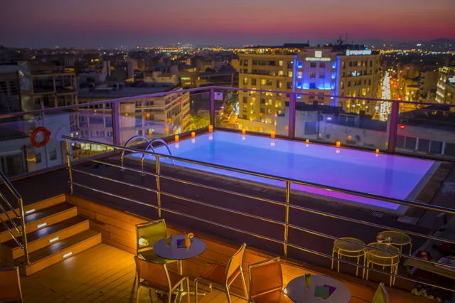 غرفة تُحدَّد عند الوصول، Novus City Hotel 1/3