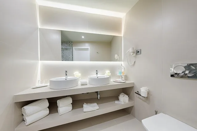 غرفة ديلوكس بسرير كوين، Hotel Cristal Porto 4/7