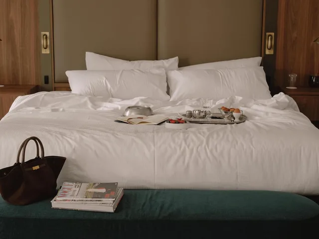 جناح بريميير بسرير كينج مع دخول الصالة، Parmelia Hilton 7/10