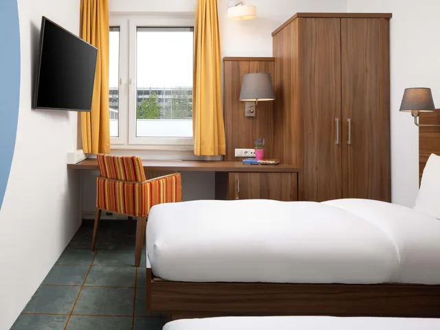 غرفة قياسية بسريرين منفصلين، ibis Styles Darmstadt 2/3