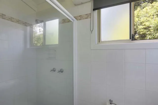 كابينة بسرير كوين وسرير بطابقين، Reflections Holiday Parks Nambucca Heads 6/6