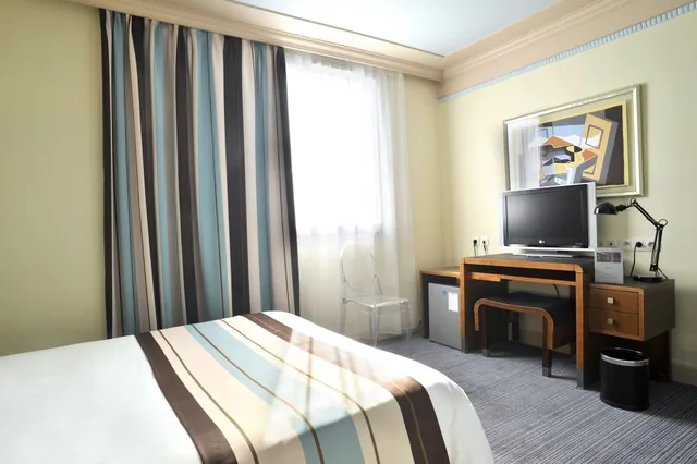 غرفة تقليدية بسرير مزدوج، Hotel ArtDeco Euralille 3/9