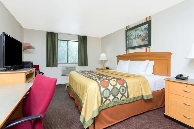 غرفة قياسية بسرير كوين، Super 8 By Wyndham Anderson/Clemson Area 5/10