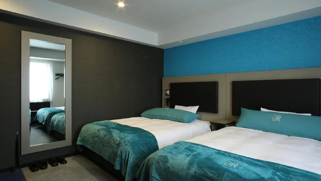 غرفة قياسية بسريرين منفصلين للمدخنين، Green Rich Hotel Naha 1/1