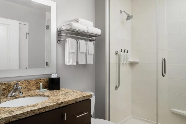 استوديو بسرير كوين، Towneplace Suites Champaign Urbana Campustown 4/7