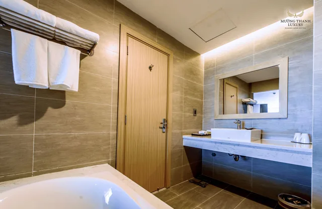 غرفة عائلية ثلاثية بسرير كينج وسرير فردي، Muong Thanh Luxury Khanh Hoa Hotel 8/9
