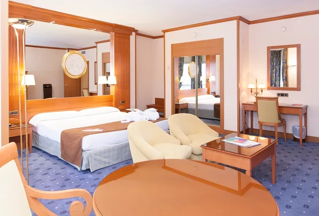 Room, Double or Twin Bed, Hotel Los Bracos 2/2