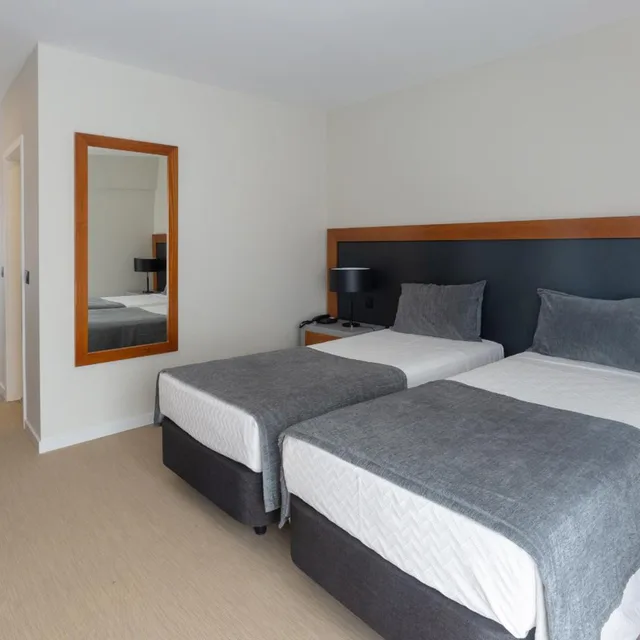 غرفة عائلية، Hotel Afonso V 1/3