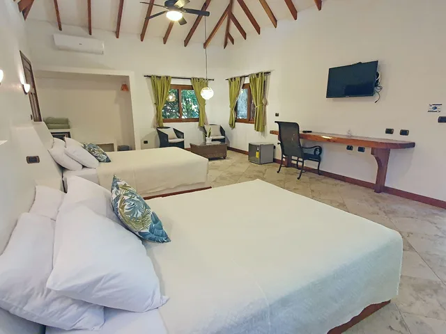 جناح جونيور بسريرين كوين بإطلالة على الحديقة، Cariblue Beach Jungle Resort 4/10