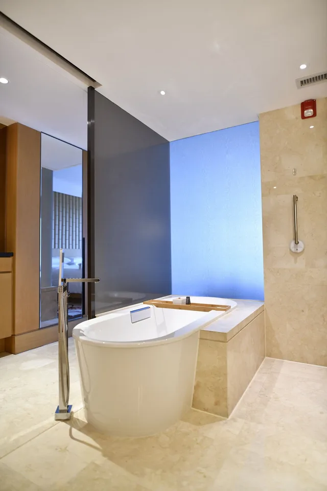 غرفة ديلوكس بإطلالة على البحر مفردة بسرير كينج للمدخنين، Zhuhai Marriott Hotel 10/10