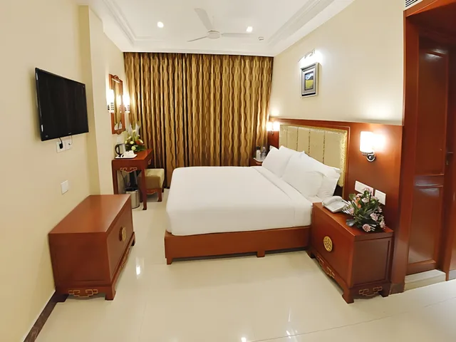 جناح بسرير مزدوج، Metro Grand Hotel 1/2
