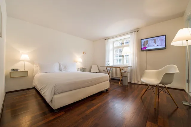 Style, Double Bed, Der Teufelhof Basel 2/4