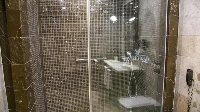 2 Bedrooms, Family Suite, Double Bed, Gold Majesty Hotel 9/11