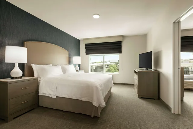 جناح بسرير كينج بإطلالة على المدينة بغرفة نوم واحدة لذوي الإعاقة، HOMEWOOD SUITES BY HILTON WORCESTER 1/3