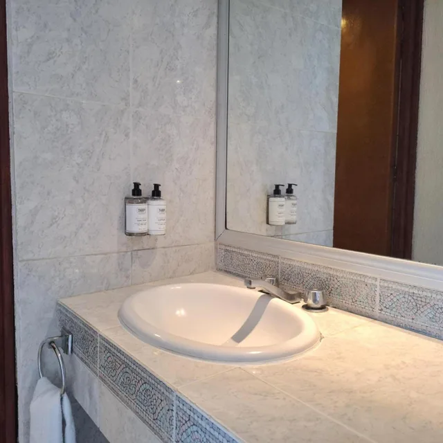 غرفة بسرير مزدوج بإطلالة على البحر، Hotel Aristos Acapulco 10/10