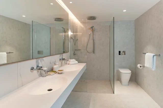 جناح بريميير بسرير كينج، Parmelia Hilton 10/10