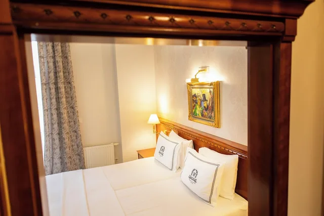 غرفة قياسية بسريرين منفصلين، Waldinger Hotel 4/5