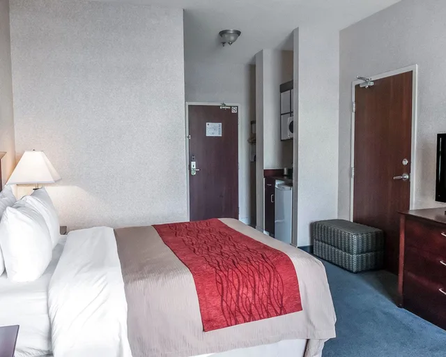 غرفة بسرير كينج، Comfort Inn Mississauga 5/10