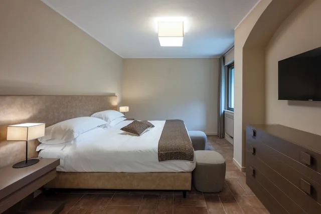 Wellness, Panoramic, Suite, King Bed, Sofa, Annex، Altarocca Wine Resort 4/10