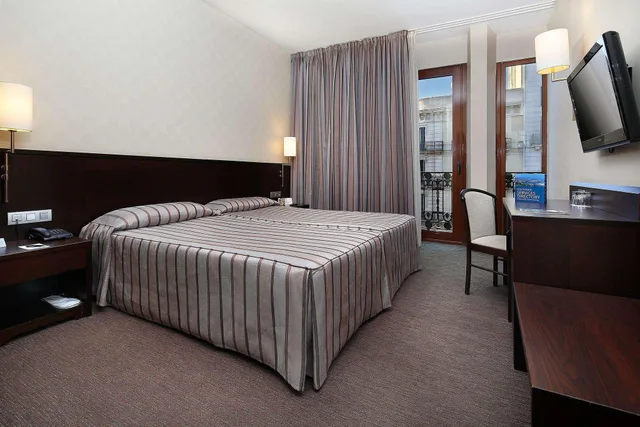 Standard, Twin Beds, Hcc Regente 4/9
