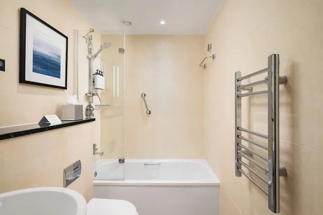غرفة قياسية بسرير مزدوج، voco Edinburgh Royal Terrace 7/8