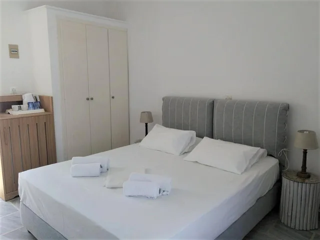 غرفة بسرير مزدوج بإطلالة على البحر، Despinas Rooms And Apartments 2/10