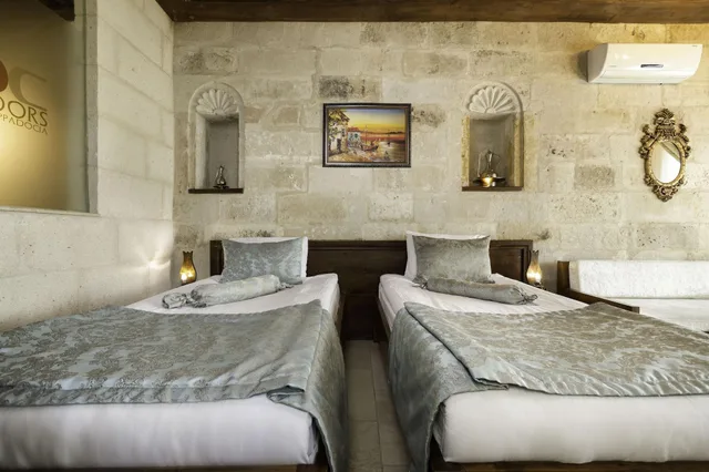 غرفة ديلوكس بشرفة، Doors Of Cappadocia 2/5
