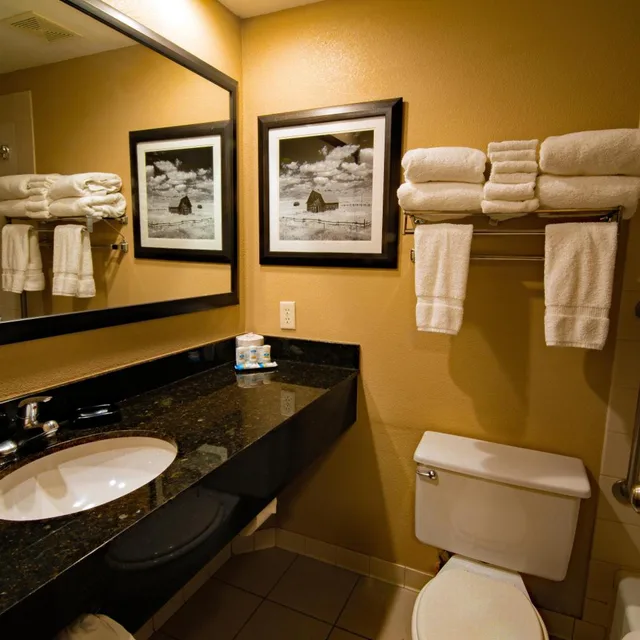 غرفة بسرير كوين، Best Western Plus Heritage Inn 7/10