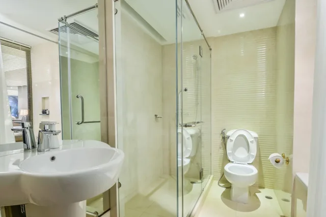 Junior Suite, Single, The Grand Sathorn 3/4