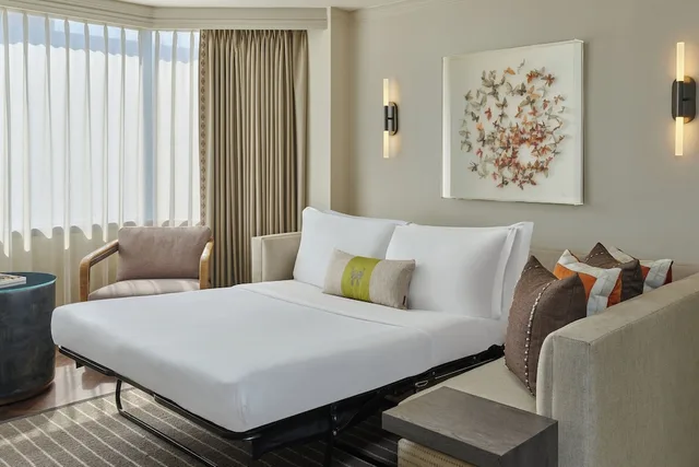 جناح رئاسي ركني بسرير كينج بإطلالة، The Whitley A Luxury Collection Hotel Atlanta Buckhead 1/3