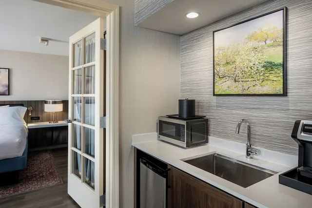 Suite, King Bed, Accessible, Hilton Garden Inn Tri-Cities Kennewick 7/9