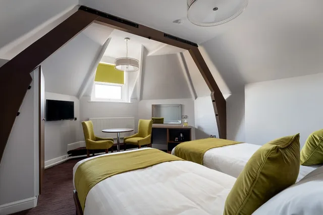 غرفة بسريرين منفصلين، St Andrews Hotel B B 2/4