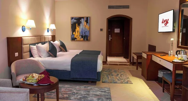 Standard, Twin Beds, Pool View, Ivy Cyrene Island Aqua Park Resort 2/4