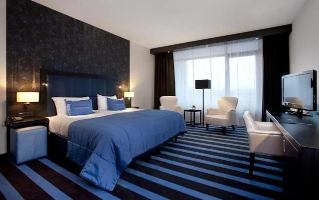 غرفة كومفورت بسريرين منفصلين بإطلالة على الفناء، Van Der Valk Hotel Sneek 5/8