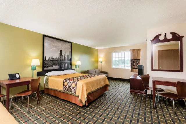 جناح استوديو بسرير كينج، Super 8 by Wyndham Mt. Carmel IL 1/10
