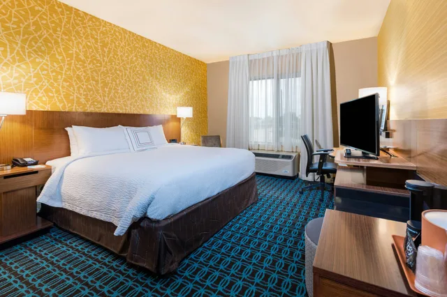 غرفة بسرير كينج، Fairfield Inn Suites Corpus Christi Aransas Pass 1/6